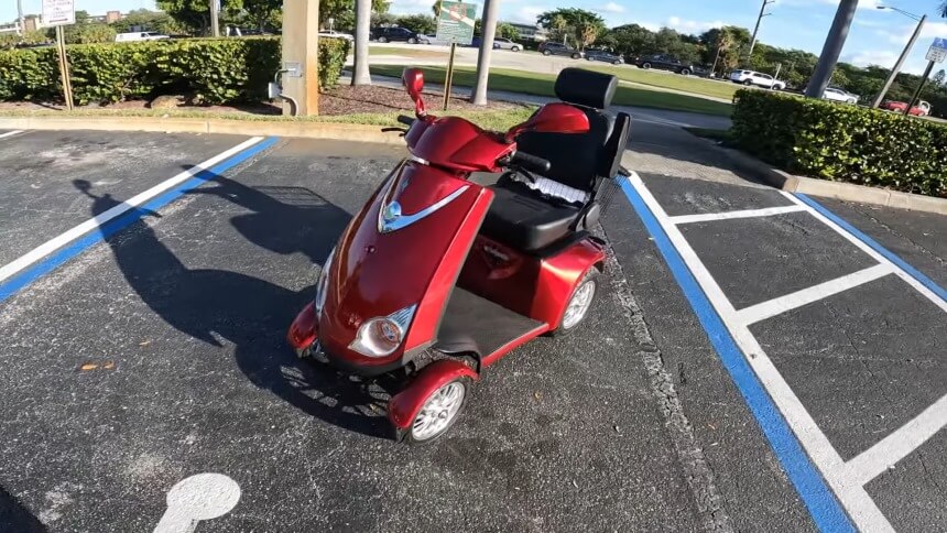 Ewheels EW72 Review: Mobility Scooter for Young and Adults (Spring 2022)